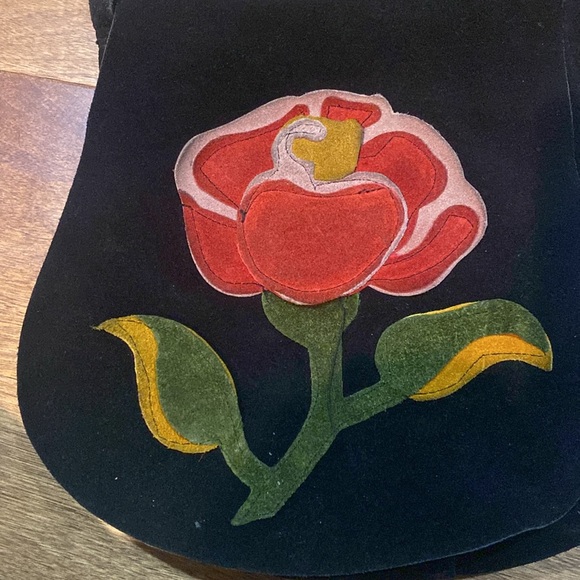 Black and Red Suede Crossbody Bag with Floral Design - Picture 2 of 6